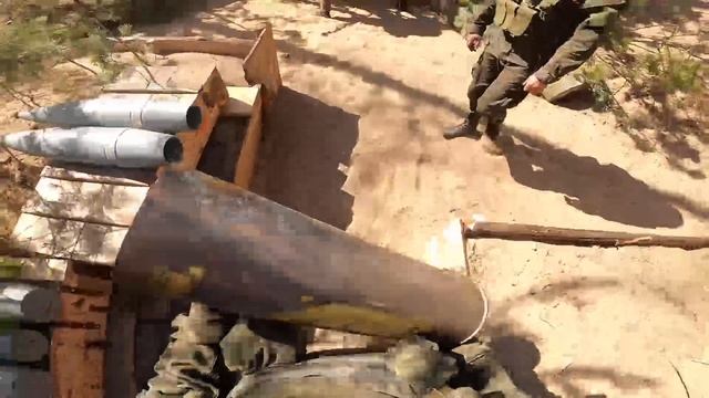 Краснолиманское направление. Артиллеристы ЦВО уничтожили опорный пункт противника.