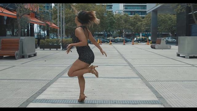 I See Red - Everybody Loves An Outlaw (Bachata Remix) Malvina Fernández Solá смотреть онлайн