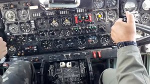 Ан-26 полет на одном двигателе.