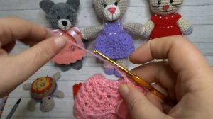 Как связать платье для игрушки крючком.  Подробный МК.