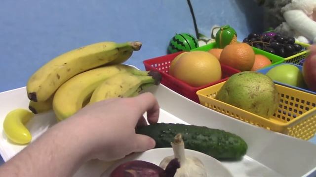Магазин Маши ОВОЩИ и ФРУКТЫ Учим названия и Цвета Развивающее видео для детей смотреть онлайн