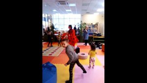 аутизм шесть лет.танцы