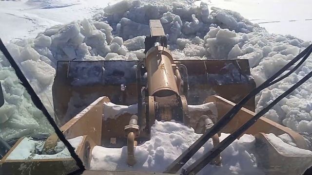 Пробиваюсь через наледь смотреть онлайн