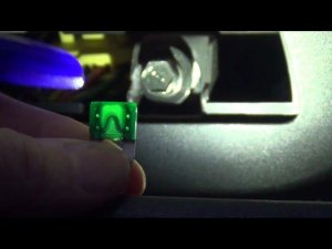 Замена предохранителя обогрева сидений в салоне Hyundai Getz