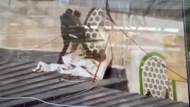 В Израиле осквернили мечеть Аль Акса, а в Москве сожгли священную книгу мусульман Коран.