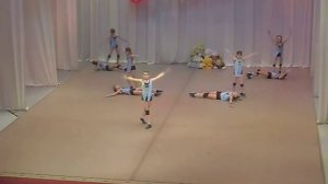 танец " прекрасное далёко" группа " ВОСТОРГ"