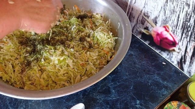 Салат из ранней капусты на зиму. Впервые на канале Ютуб. #капустасалатзаготовки#