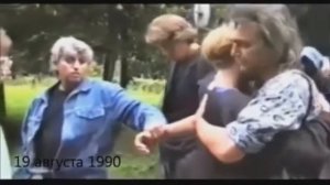 Похороны Виктора Цоя. 19 августа 1990 года.