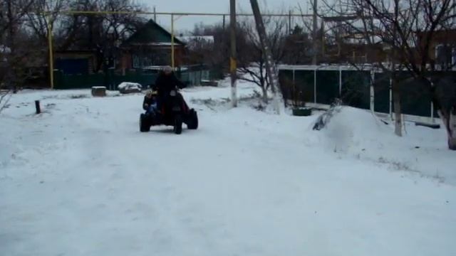 мотороллер муравей. покатушки. смотреть онлайн