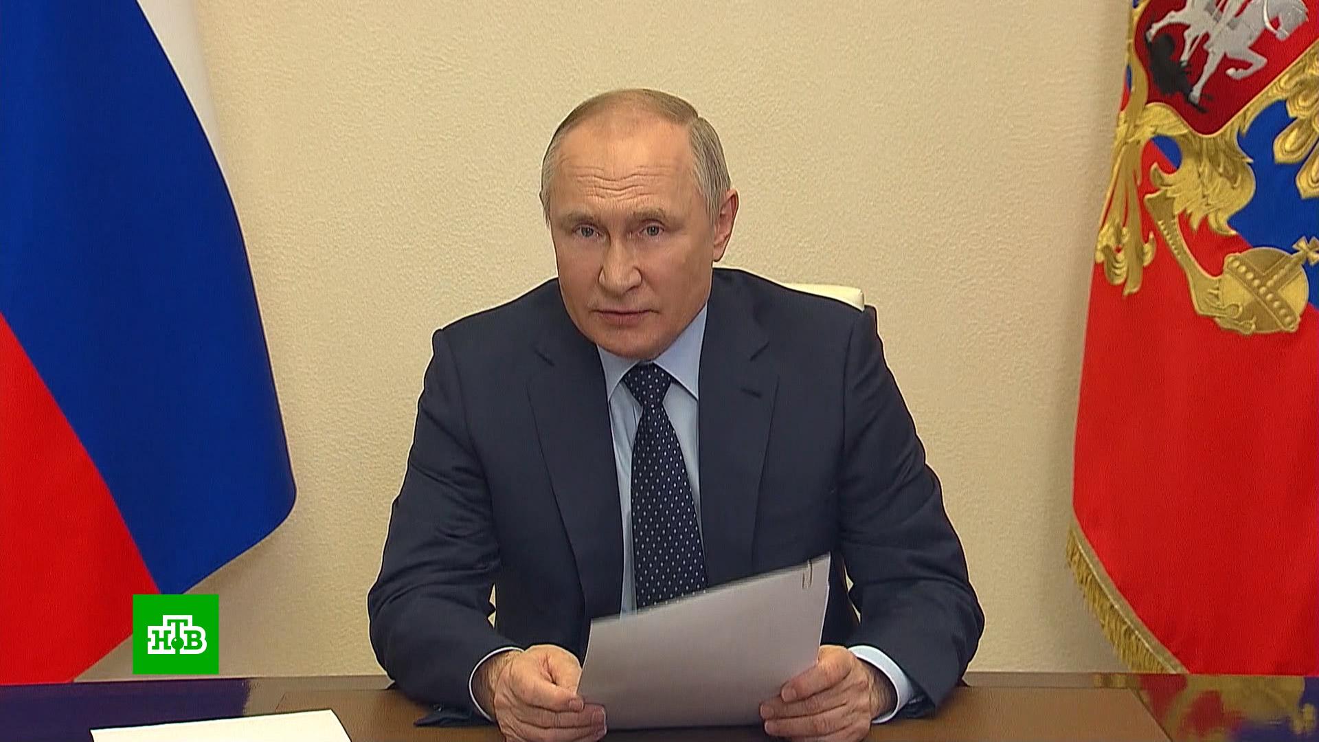 Путин обсудил гуманитарную политику с постоянными членами Совбеза
