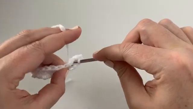 How to crochet so that it looks knit. The Waistcoat Stitch Tutorial, Center Single Crochet