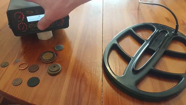 Rex Vega и тест дискриминации глубинного импульсного металлоискателя! смотреть онлайн