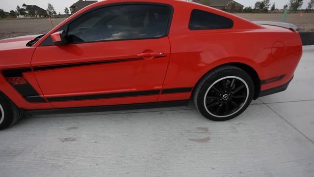 2012 Ford Mustang Boss 302 Stock Exhaust with Baffles Removed смотреть онлайн