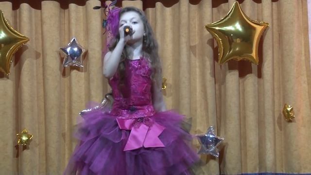 Елена Васильчикова - "Улетай, туча!".mp4