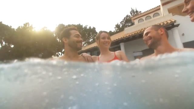 Надувной бассейн джакузи с подсветкой Lay Z Spa Hollywood, 60059, Bestway смотреть онлайн