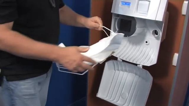 Встроенный пылесос Puzer Aino- смена мешка для мусора смотреть онлайн