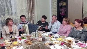 НОВОГОДНЯЯ ПЕСНЯ =У ЛЕСА НА ОПУШКЕ=