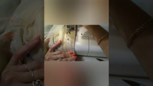 Обработка низа рукава резинкой. Пошив рукава с резинкой
