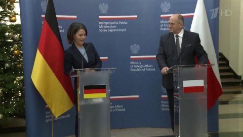 Глава МИД Польши подписал ноту с требованием к Германии о выплате репараций