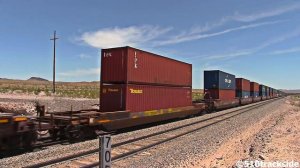 HIGH SPEED BNSF FREIGHT TRAINS ACROSS THE DESERT 2020! (3)