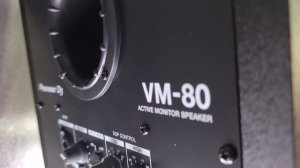 Pioneer DJ VM-80 - The best DJ / Studio monitors on the market !