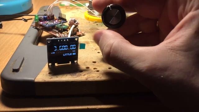 Синтезатор частоты на Si5351 смотреть онлайн