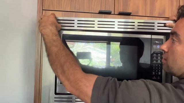 How do you take Panasonic microwave trim piece off? смотреть онлайн