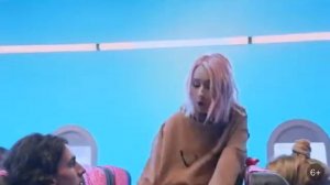 певица полетела в дубаи на отдых и вышла прямо из самолёта! ШОК!!! СМОТРЕТЬ ВСЕМ!!!