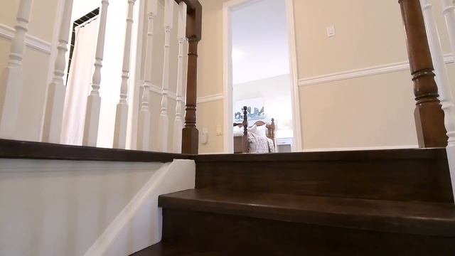 1755 Pine Grove Ave, Pickering - Open House Video Tour смотреть онлайн