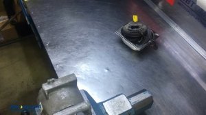 Nissan Pathfinder - шум от компрессора кондиционера. Замена подшипника и муфты.