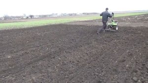 Боронование мотоблоком  Самодельная борона к мотоблоку своими руками