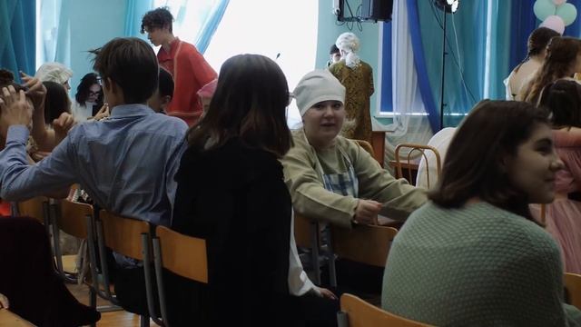 Нарезочка с показа "Голого короля" по Е. Шварцу смотреть онлайн