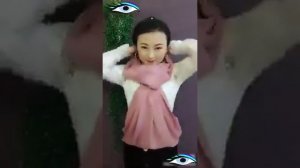 Из шарфа  кофточка с накидкой