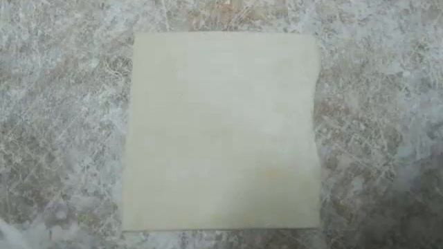 Пирожки из слоеного теста с мясом смотреть онлайн