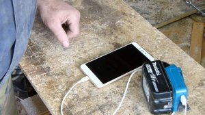 Адаптер USB зарядки для аккумуляторов Макита