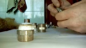 Как намотать лён на резьбу.