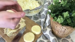 ВКУСНЫЕ И НЕЖНЫЕ СЫРНИКИ с кукурузной мукой. БЫСТРЫЙ РЕЦЕПТ СЫРНИКОВ.