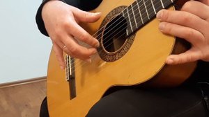Посадка и постановка правой руки гитариста. Уроки игры на гитаре