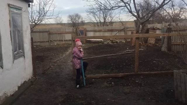 ВЛОГ День в деревне / Снова чем-то не доволен / Что готовим