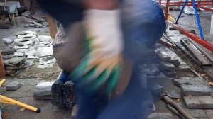 Как уложить брусчатку своими руками   Смотрим   Фрагмент 1