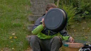 Как заморозить опарыша для рыбалки