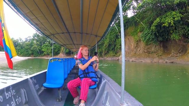 ЭКВАДОР ТЕНА - ЧТО С НЕЙ НЕ ТАК? Разруха, криминал, завышенный ценник смотреть онлайн