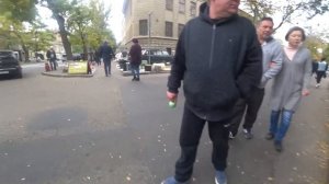 Уличный рынок в Одессе. Все на продажу.