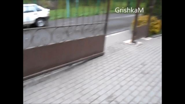 Замена роликов на откатных воротах от разных производителей