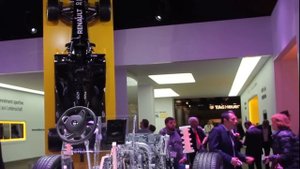 Женевский автосалон 2016 девушки на крутых тачках