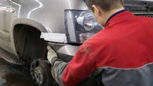 Замена ламп ближнего света Шевроле Тахо