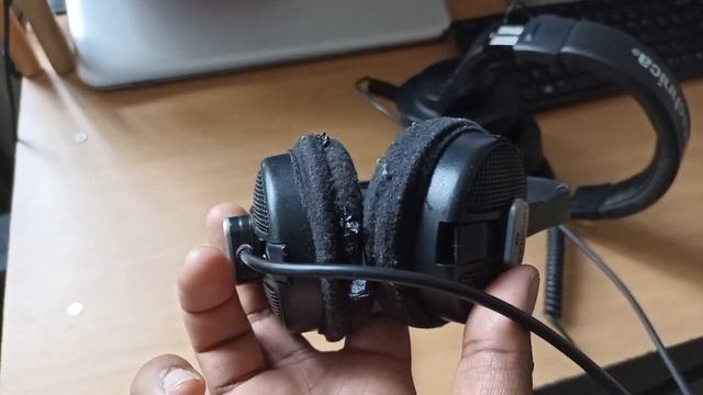 Please Watch before you buy the Behringer HPS5000 Studio Headphones смотреть онлайн