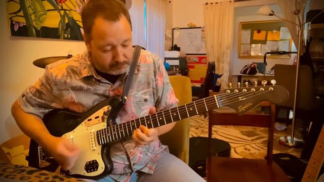 Mr. Moto/Squier 60’s Jaguar Charcoal Frost FSR смотреть онлайн