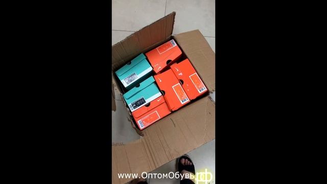 Кроссовки и обувь оптом в город  Стерлитамак из Гуанчжоу. Оптовая поставка