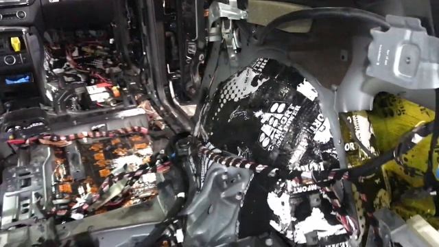 Mercedes-Benz вибро- шумоизоляция салона по максимальному варианту материалами comfortmat